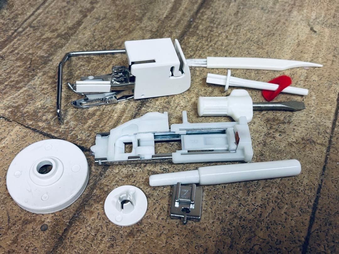 ジャノメ シェーネ、厚手にも強いパワフル実用ミシン、送りジョーズ、清掃整備済み