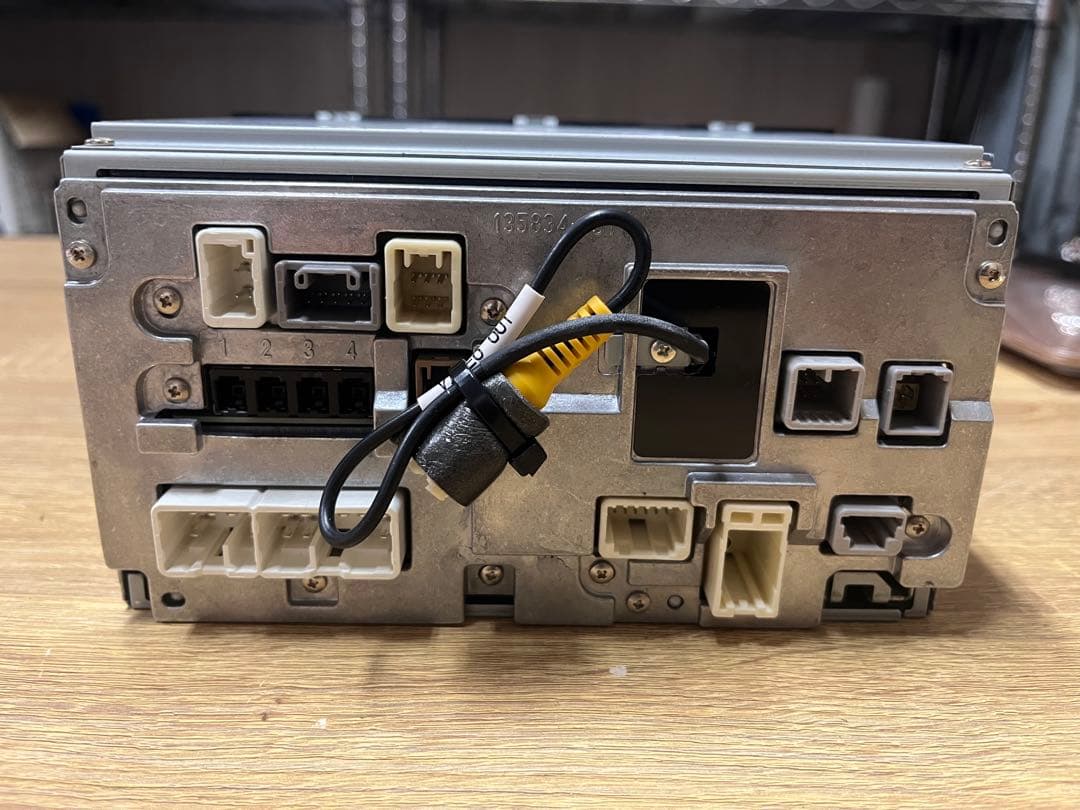 トヨタ純正　SDナビゲーション　NSZT-W64