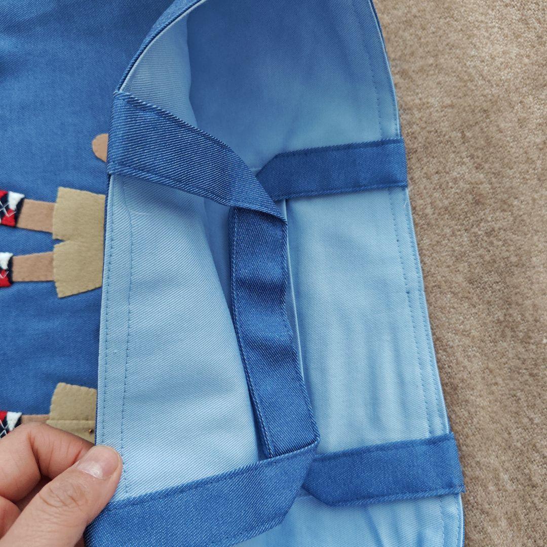 キンダーキッズ刺繍バッグ　ファミリア