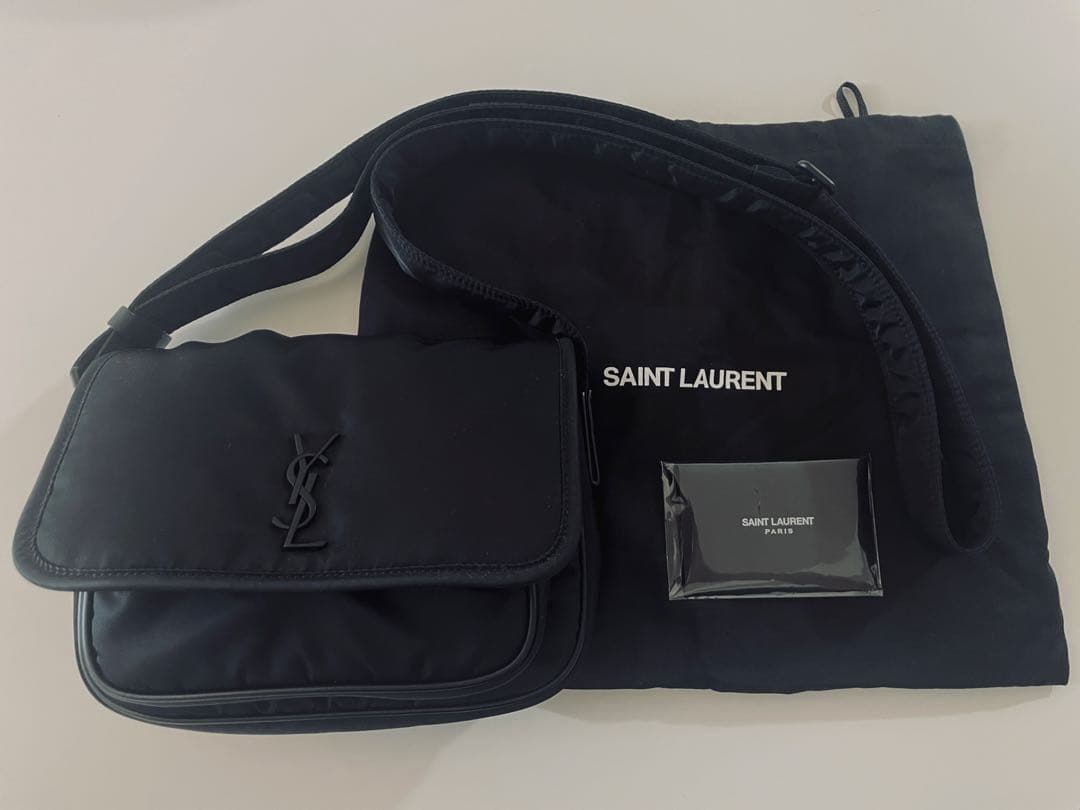 【超美品】SAINT LAURENT サンローラン　ニキスモールメッセンジャー