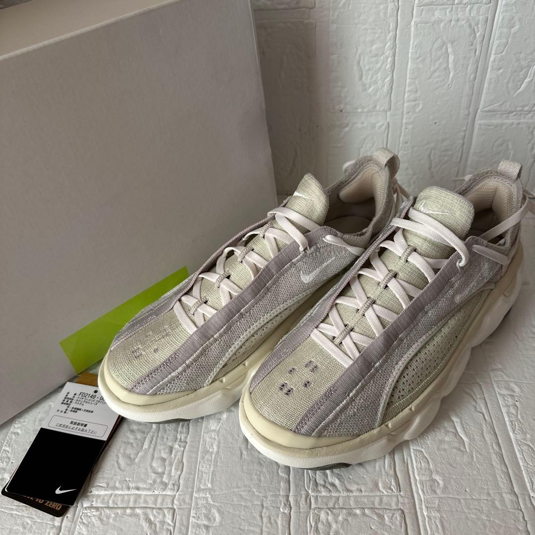 未使用ナイキ フライニット ブルーム ウィメンズシューズ26㎝