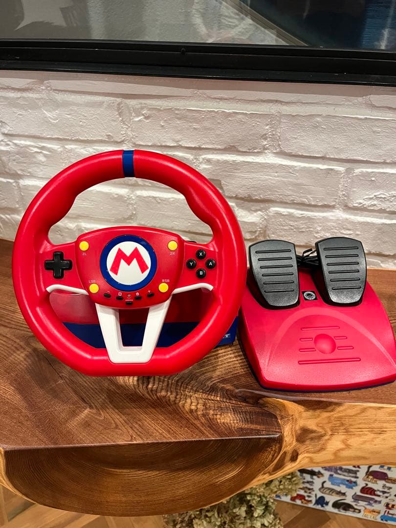 マリオカート8 デラックス マリオカートレーシングホイールセット美品❗️