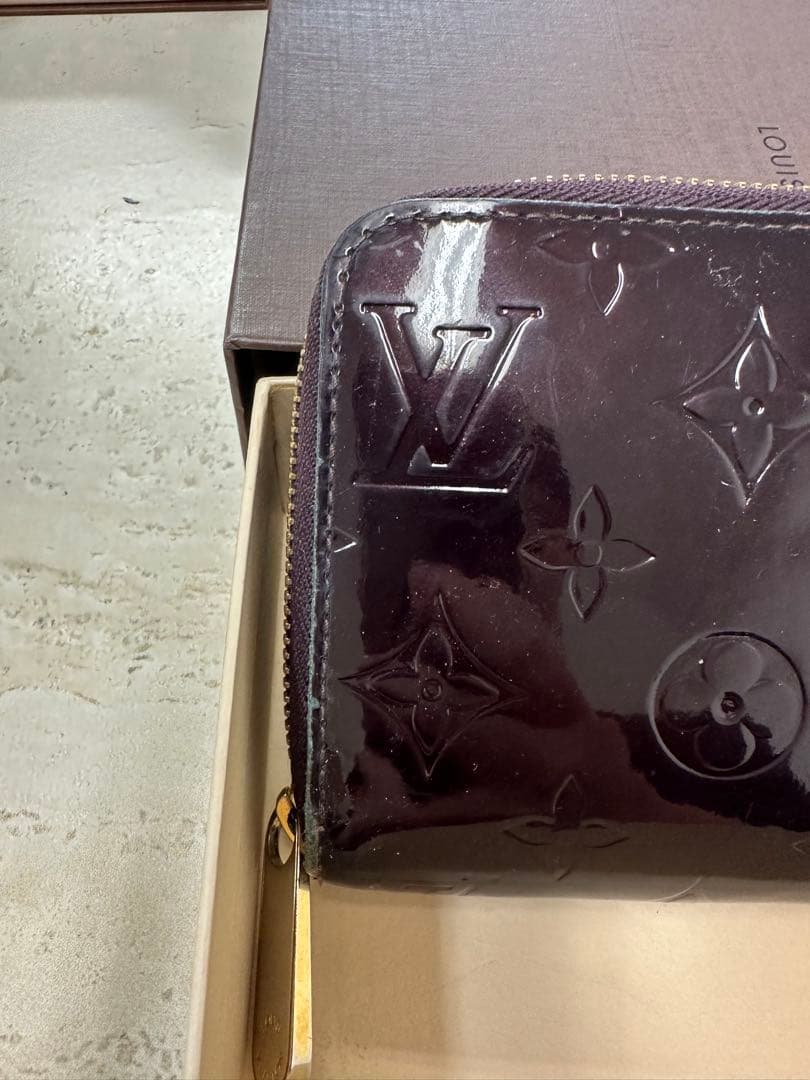 ルイヴィトン LOUIS VUITTON ヴェルニ　長財布 ジッピーウォレット