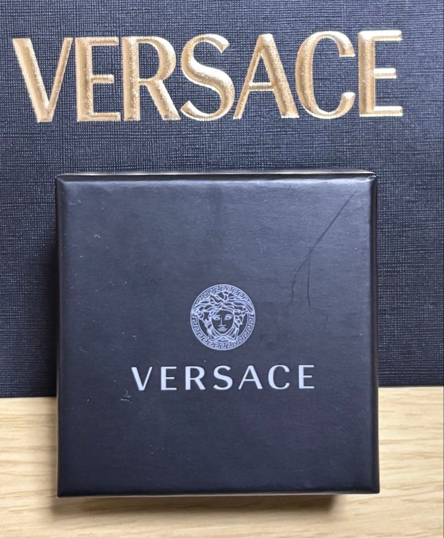 VERSACE ゴールド メデューサピアス(片耳)