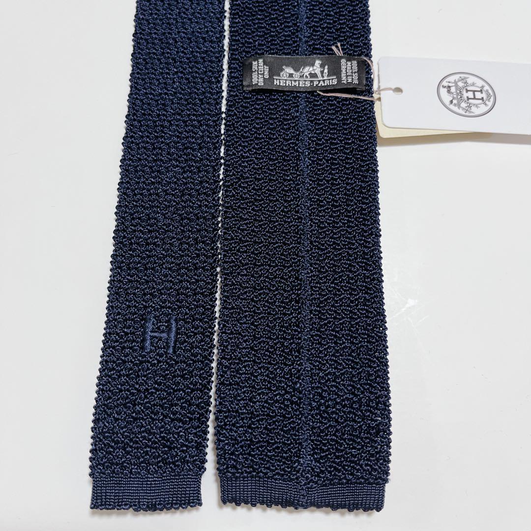 新品タグ付き エルメス ネクタイ ハイブランド ソリッドタイ 無地 光沢 希少