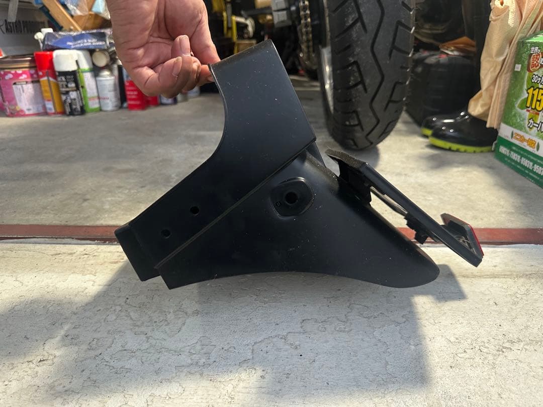 ゼファー400c2 純正ナンバープレートホルダー