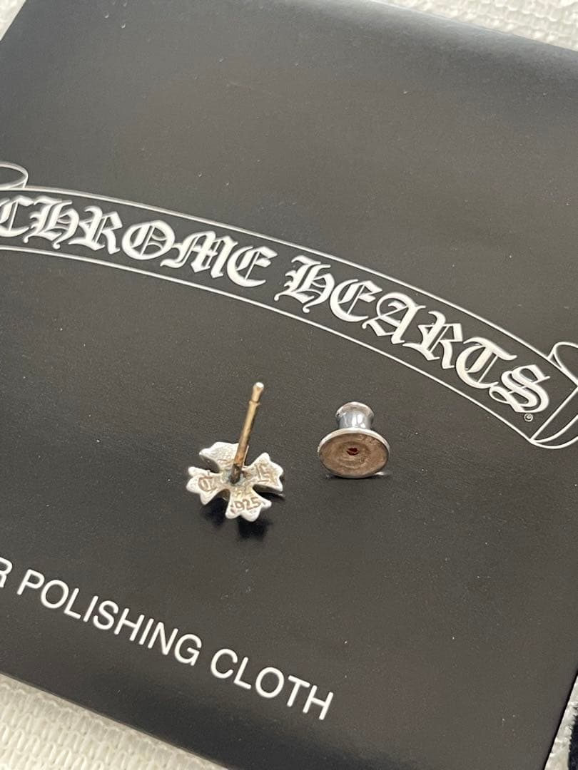 CHROME HEARTS シルバーピアス CHプラス　スタッド 片耳