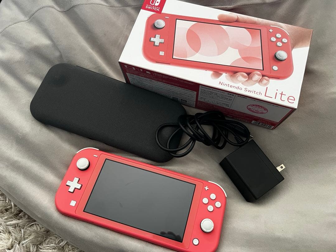 ★即日発送可！ Nintendo Switch Lite ピンク　ケース付き