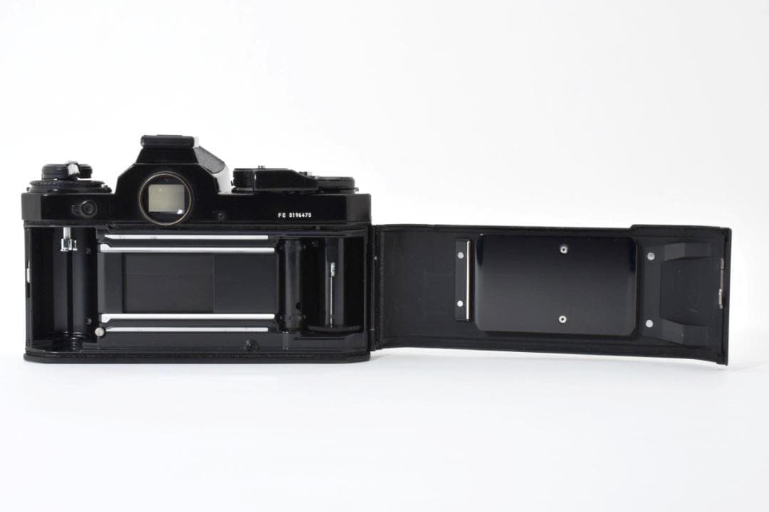 【完動良品】Nikon FE Black + 35-105mm 元箱付 1125