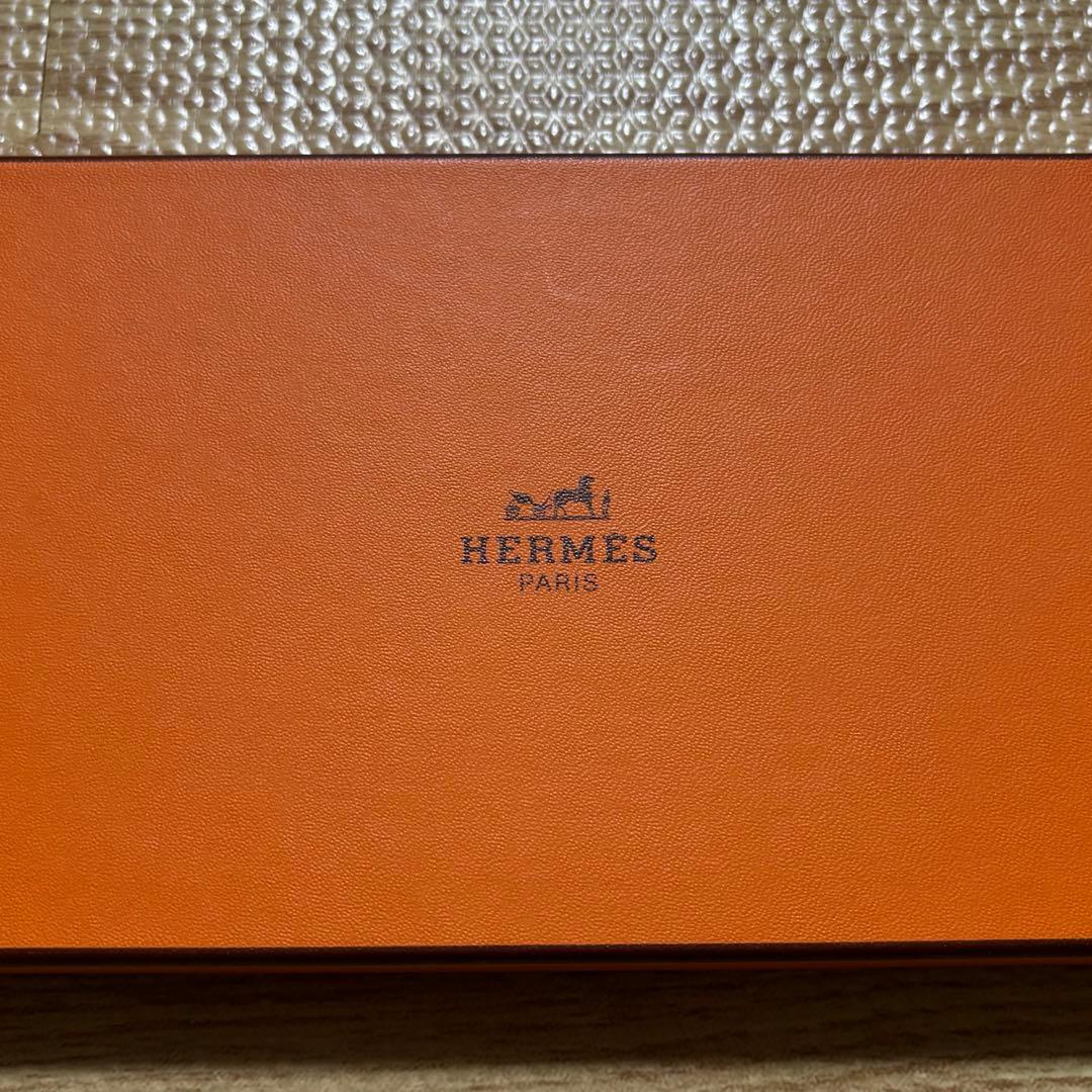 【美品】HERMES エルメス ネクタイ ニワトリ 卵 総柄 シルク100%