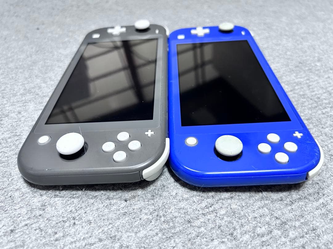 ニンテンドースイッチライト本体のみ　ブルー・ブラック