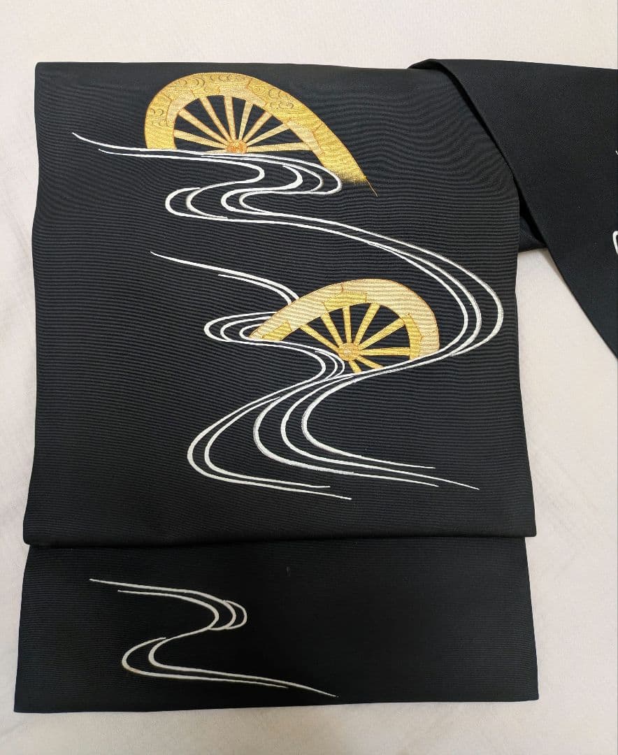 【ゑり善】塩瀬　☆金駒刺繍　銀刺繍　金箔　 流水柄　高級名古屋