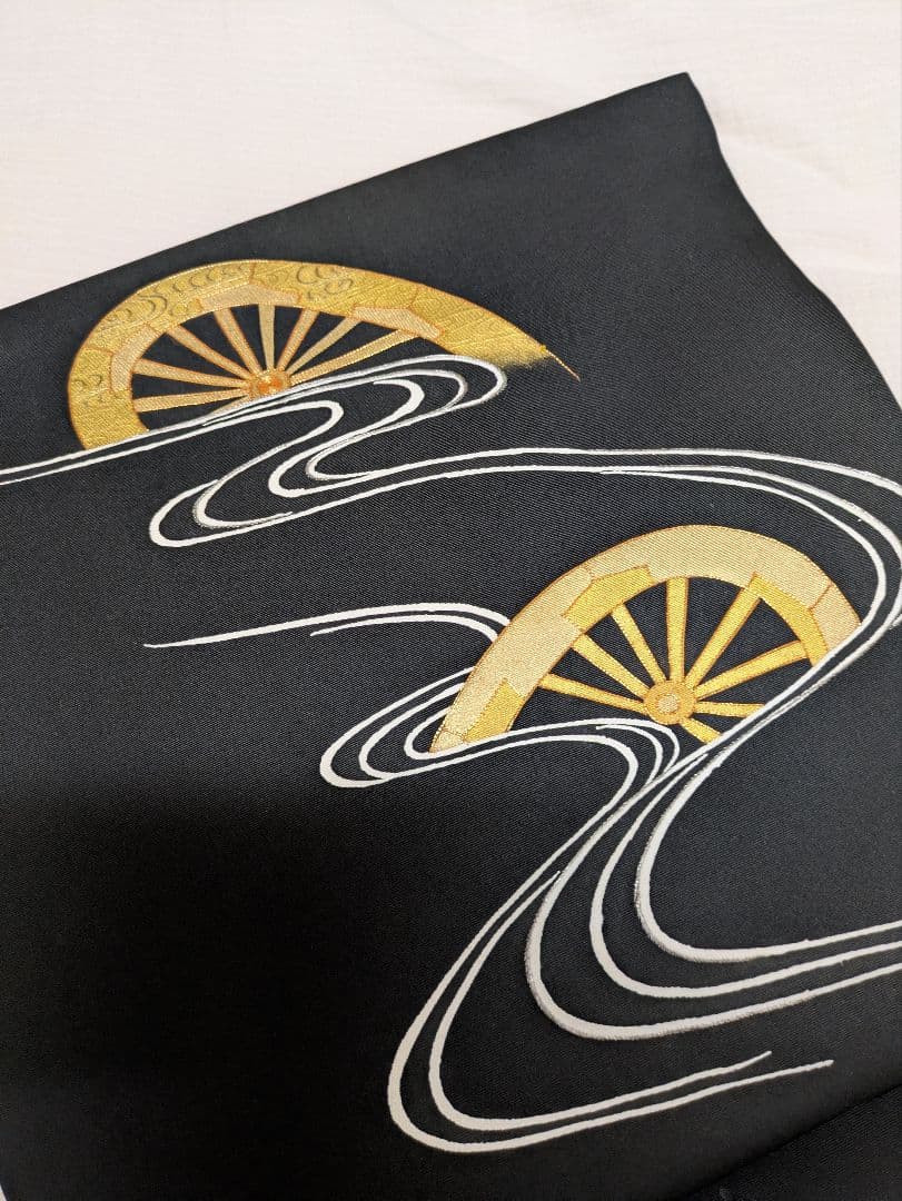 【ゑり善】塩瀬　☆金駒刺繍　銀刺繍　金箔　 流水柄　高級名古屋