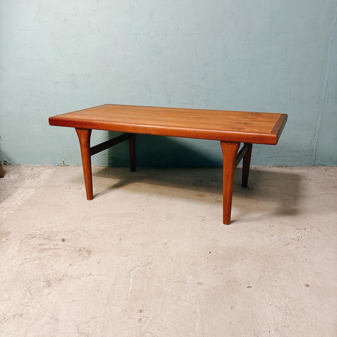 デンマーク　チーク材　コーヒーテーブル　北欧家具　北欧ビンテージ