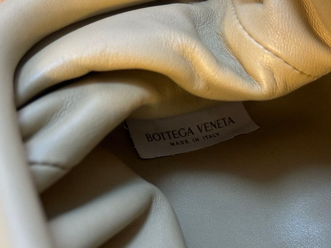 【BOTTEGA VENETA】　ボッテガ　バッグ　ミニ ザ・ポーチ　タピオカ