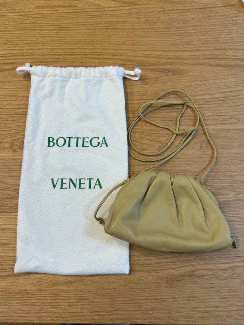 【BOTTEGA VENETA】　ボッテガ　バッグ　ミニ ザ・ポーチ　タピオカ