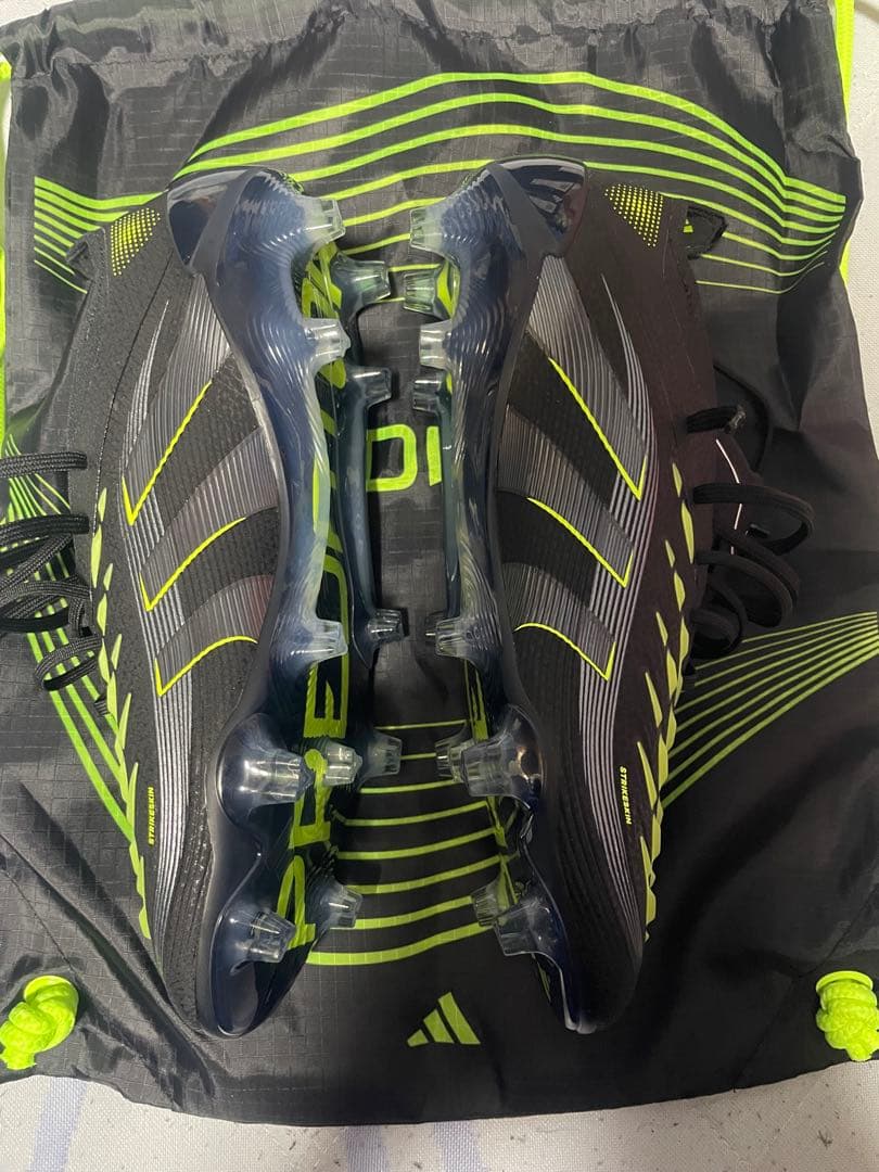 シューズ adidas Predator FG