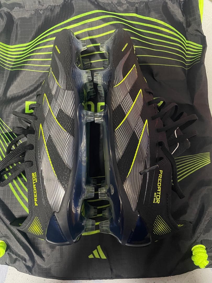 シューズ adidas Predator FG