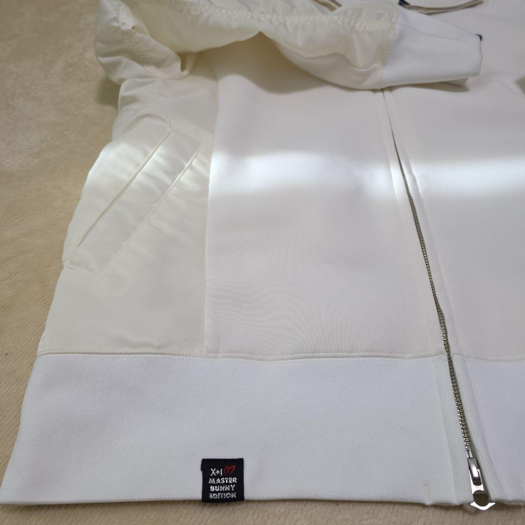 MASTER BUNNY EDITION 伸縮ダンボールニットパーカー