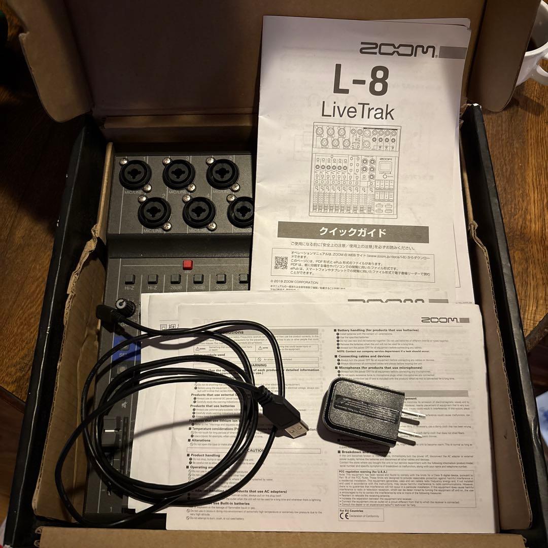 ZOOM LiveTrak L-8 デジタルミキサー