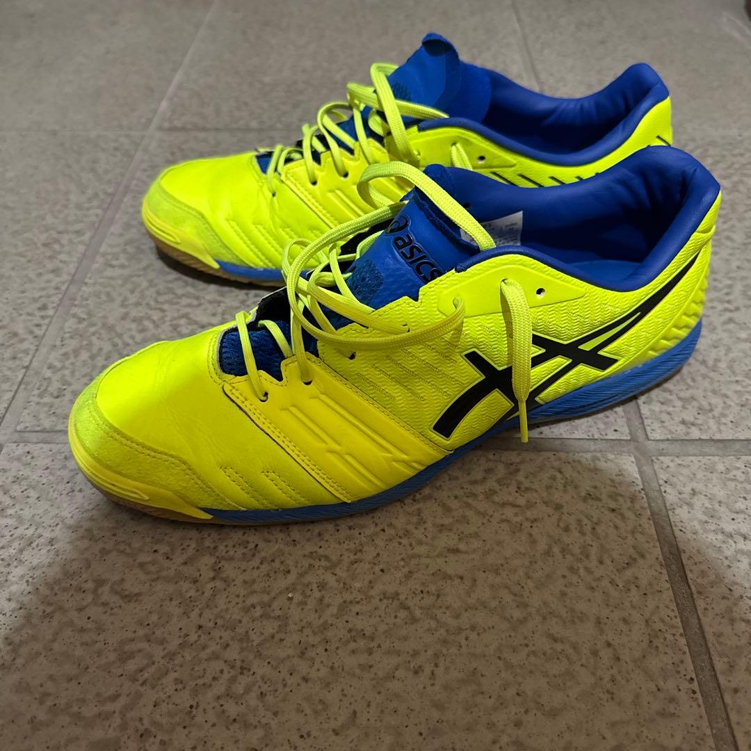 ASICS フットサルシューズ　28.5㎝