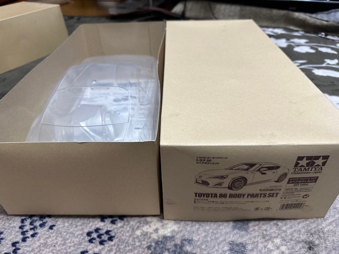 タミヤ　ツーリング用　ボディ4枚おまけ1枚