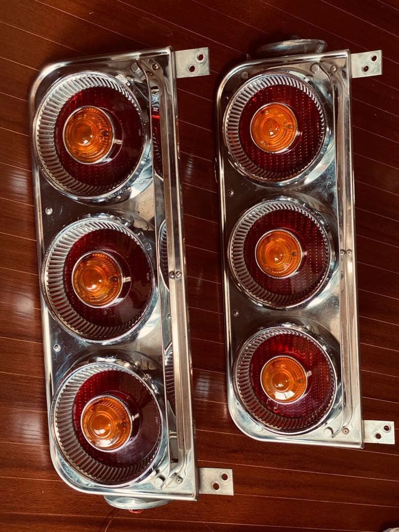 JB丸型テールランプ、デコトラ 赤、オレンジ、左右1セット。中古品。