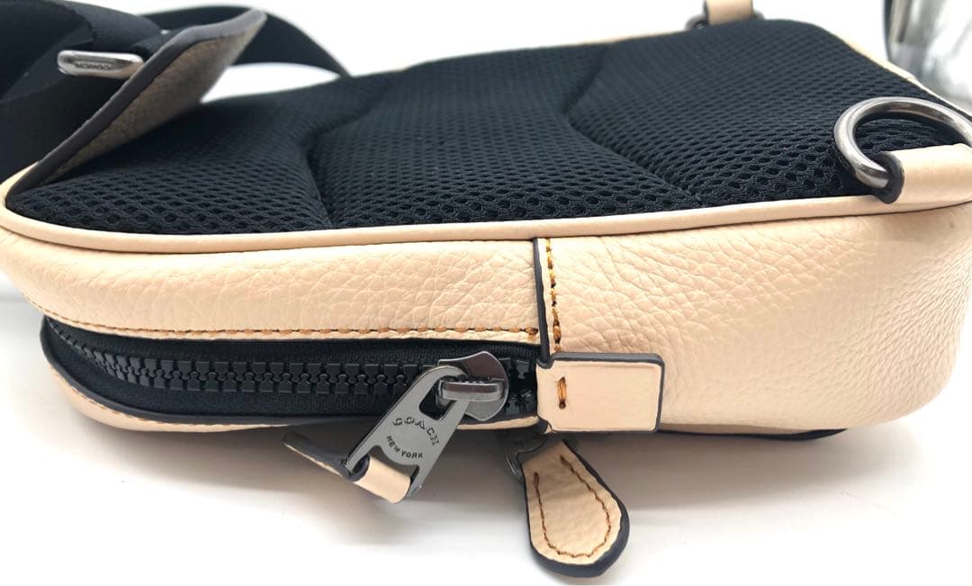 R 極美品！！COACH スヌーピー ショルダーバッグ ベージュ　コーチ