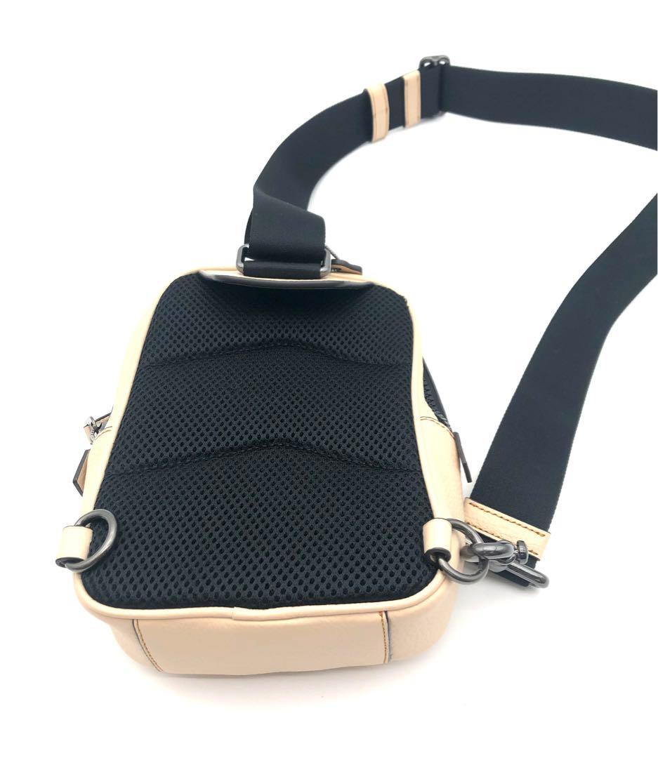 R 極美品！！COACH スヌーピー ショルダーバッグ ベージュ　コーチ