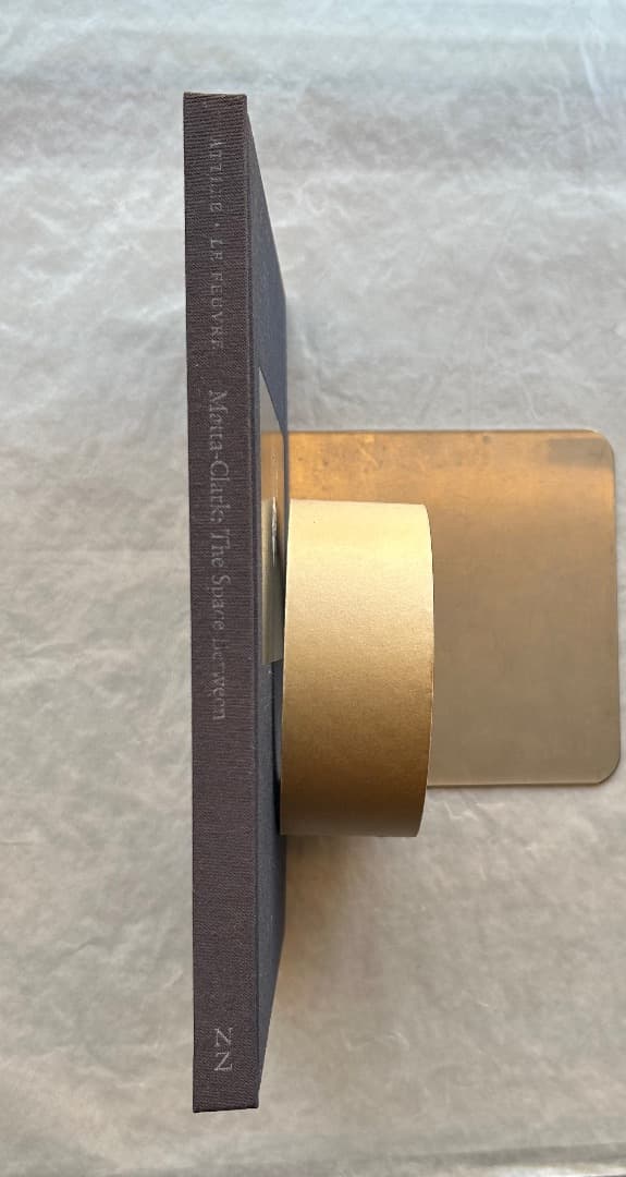 洋書）Gordon Matta-Clark: The Space Between