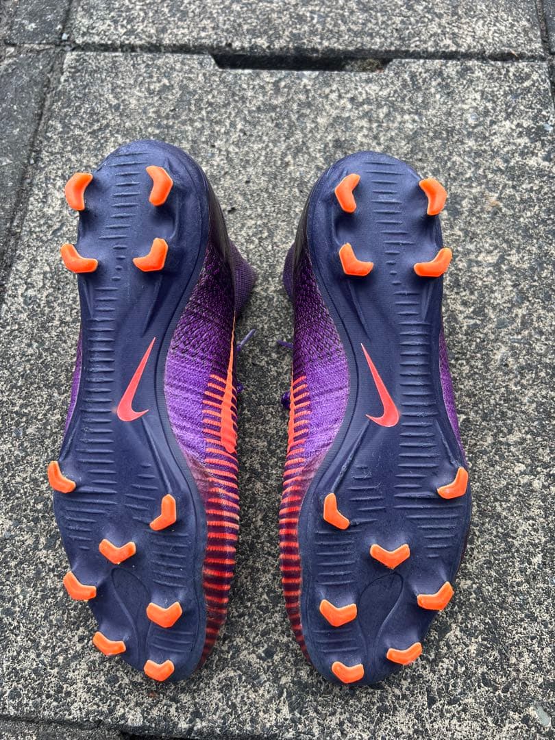 Nike Mercurial サッカー　スパイク ハイカット