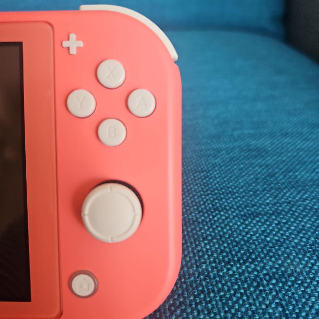 Nintendo Switch LITE コーラル　スマートポーチ付き