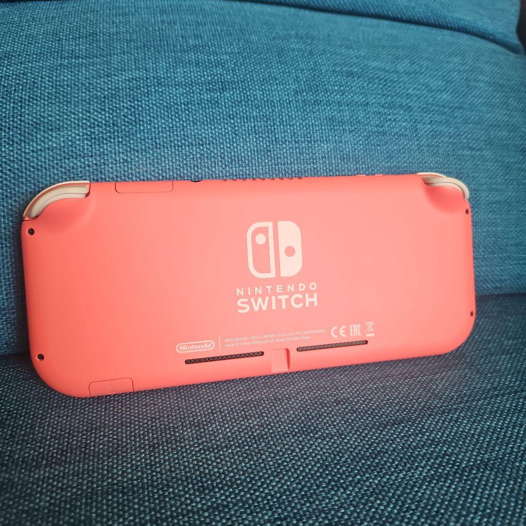 Nintendo Switch LITE コーラル　スマートポーチ付き