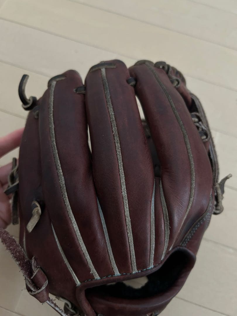 ミズノプロ 硬式 内野手用グローブ 12月31日24時まで年末限定値下げ