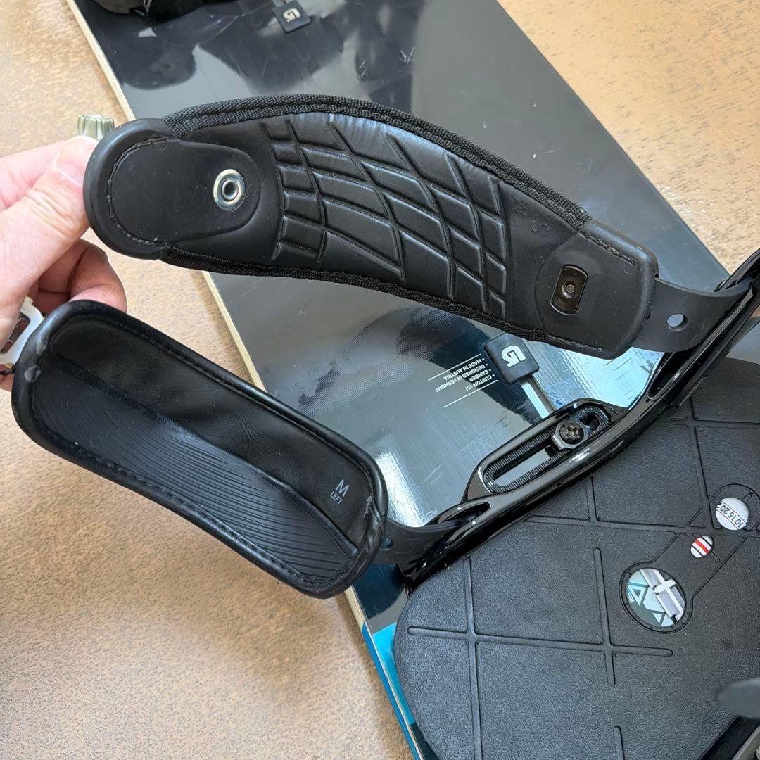 人気万能ボード！ BURTON CUSTOM 151cm 希少キャンバーモデル！