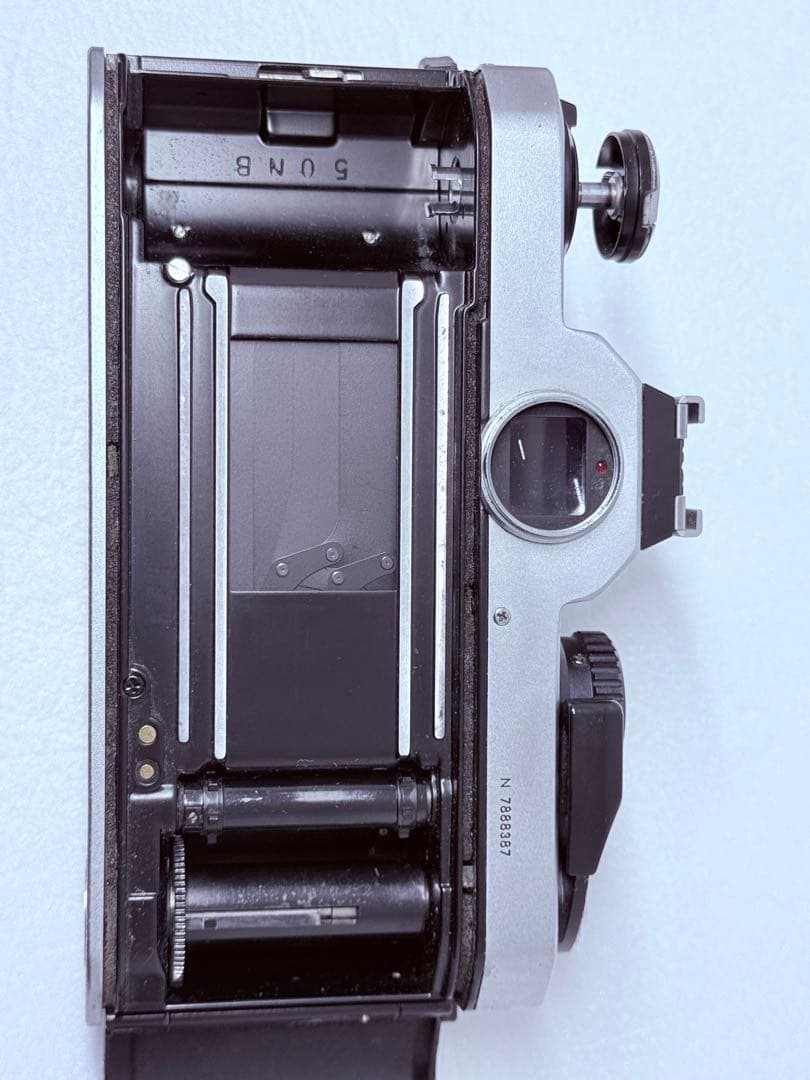 Nikon New FM2 シルバー 動作確認済 訳あり品 フィルム一眼レフ