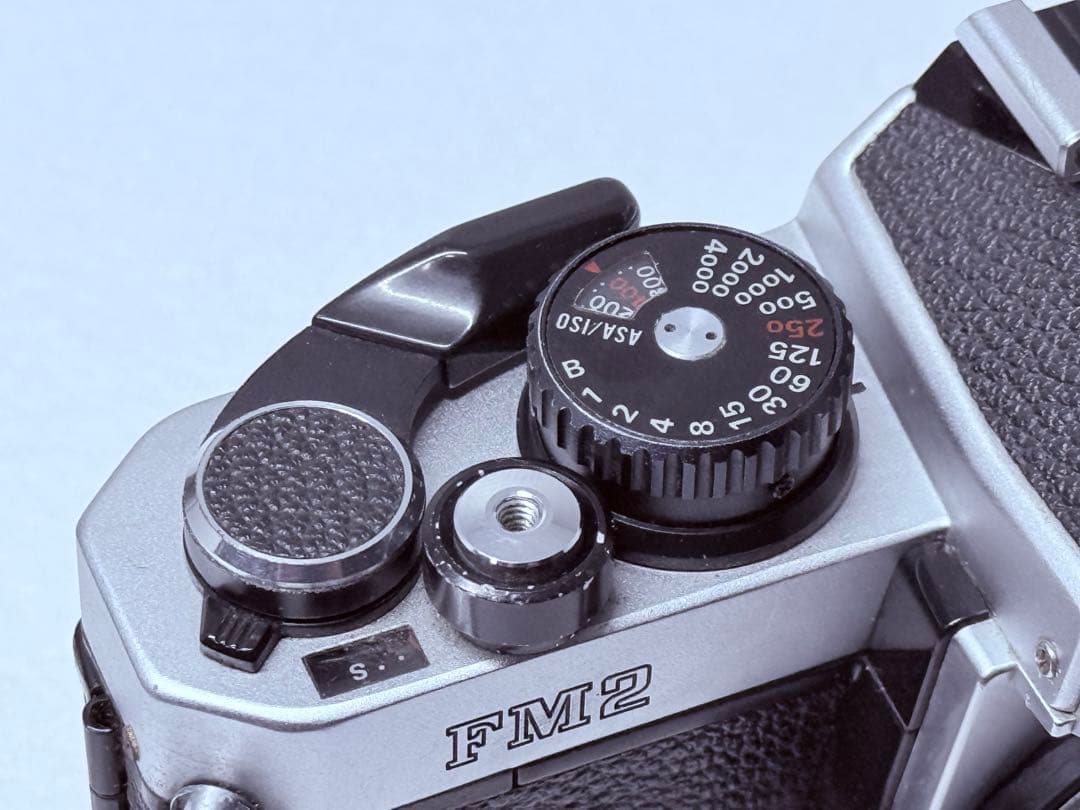 Nikon New FM2 シルバー 動作確認済 訳あり品 フィルム一眼レフ