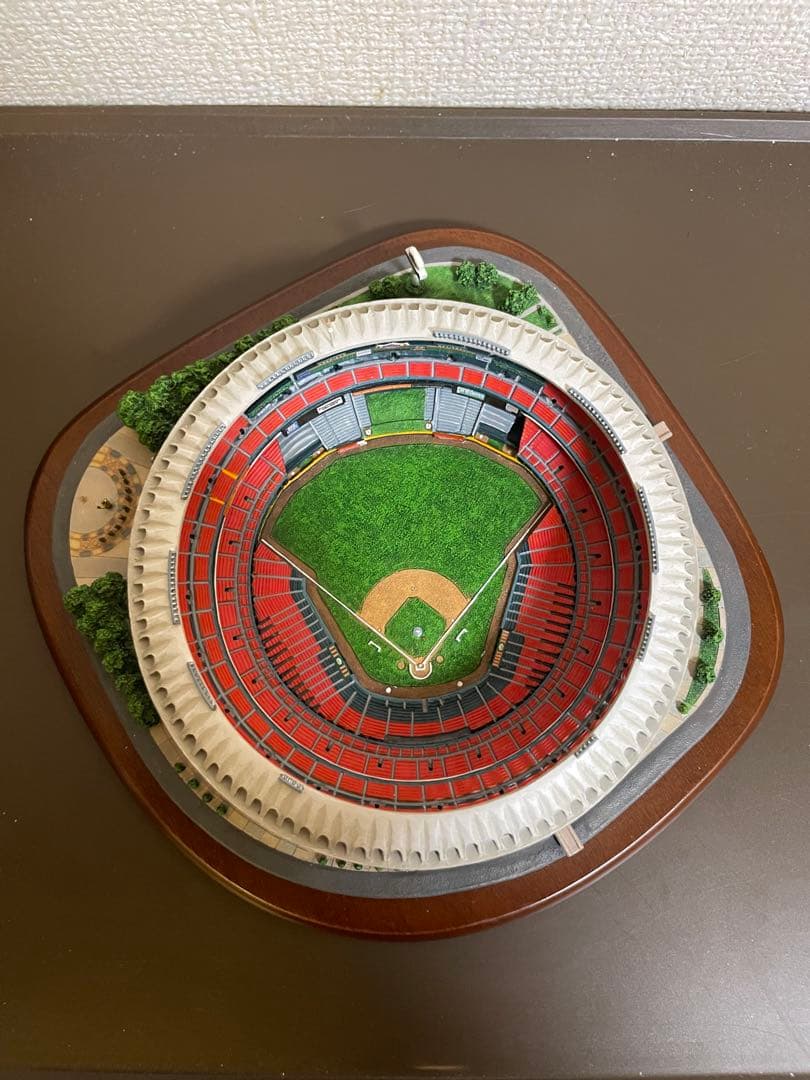 ブッシュスタジアム　ミニチュア フィギュア