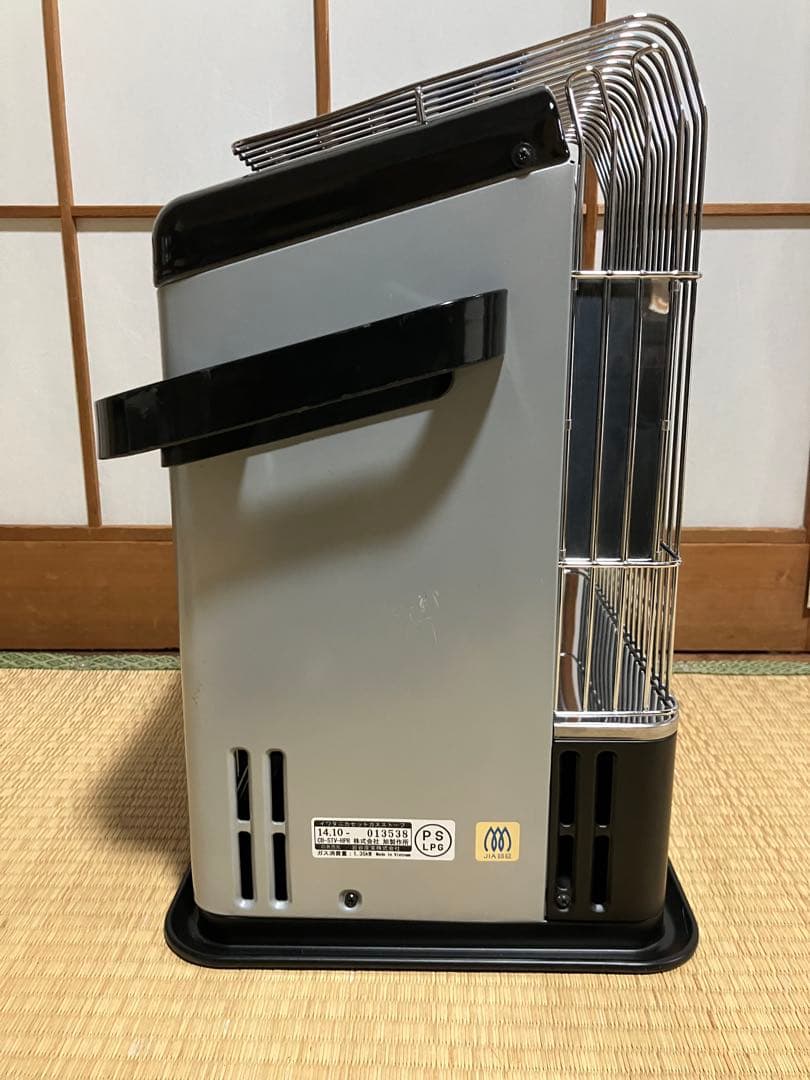 イワタニ カセットガスストーブ ハイパワータイプ 　デカ暖 CB-STV-HPR