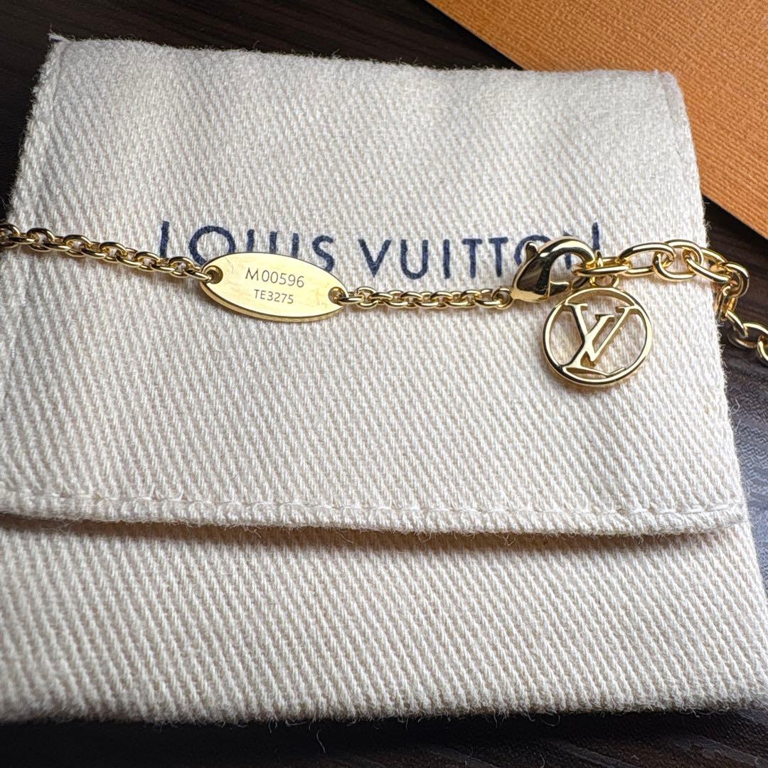 LOUIS VUITTON ゴールドネックレス アイコニック