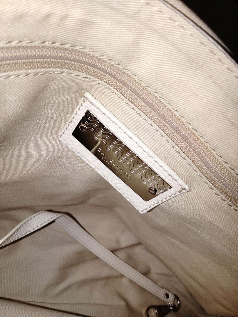 ザネラート ポスティーナ レザー ハンドバッグ