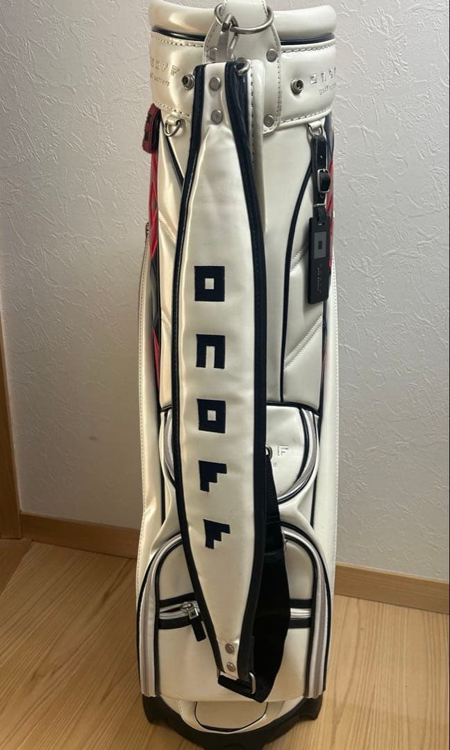 オノフ レディース　キャディバッグ 5口　ホワイト