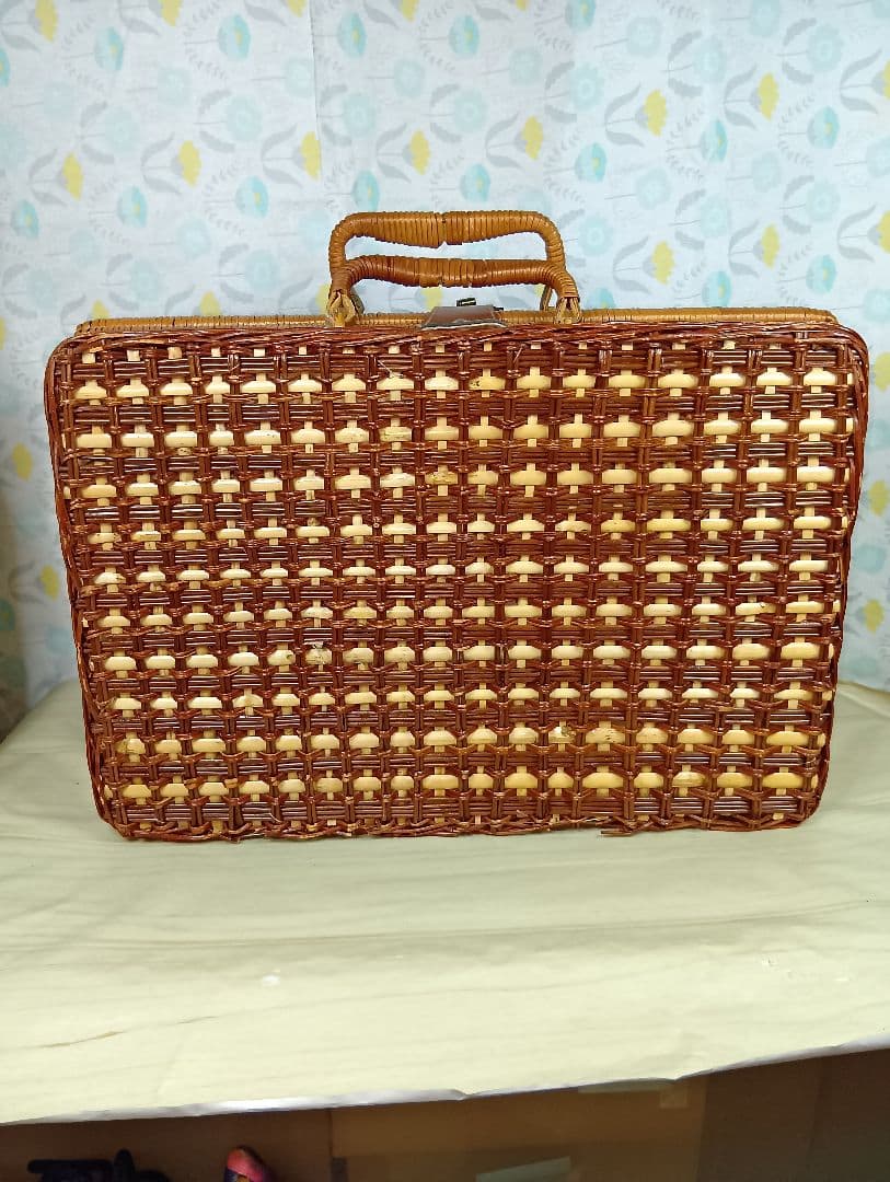 レアです。近鉄バッファローズ優勝記念ピクニックセット籐製 収納かご 取っ手付き