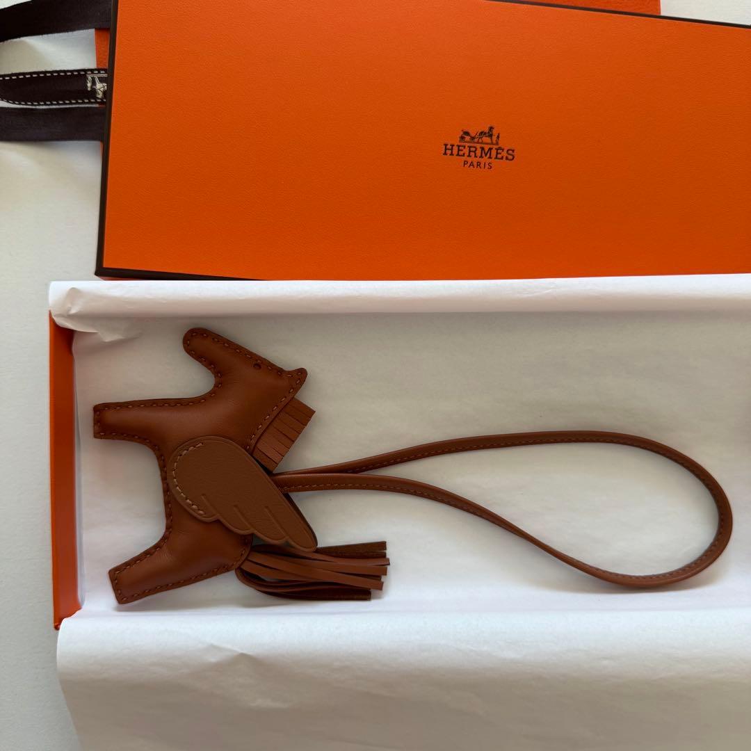 【新品未使用】エルメス ロデオ ペガサス PMチャーム ゴールドK刻印