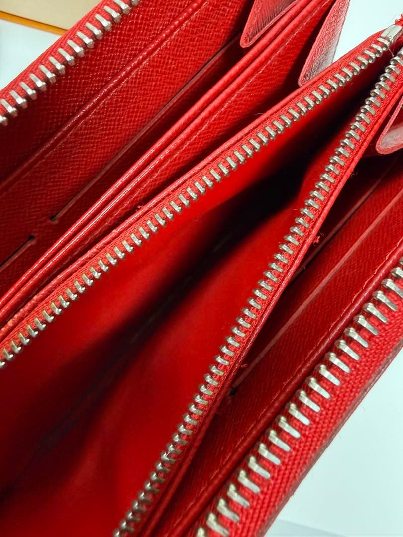 【極美品】ルイヴィトン エピ ジッピーウォレット 赤 レッド 長財布　正規品