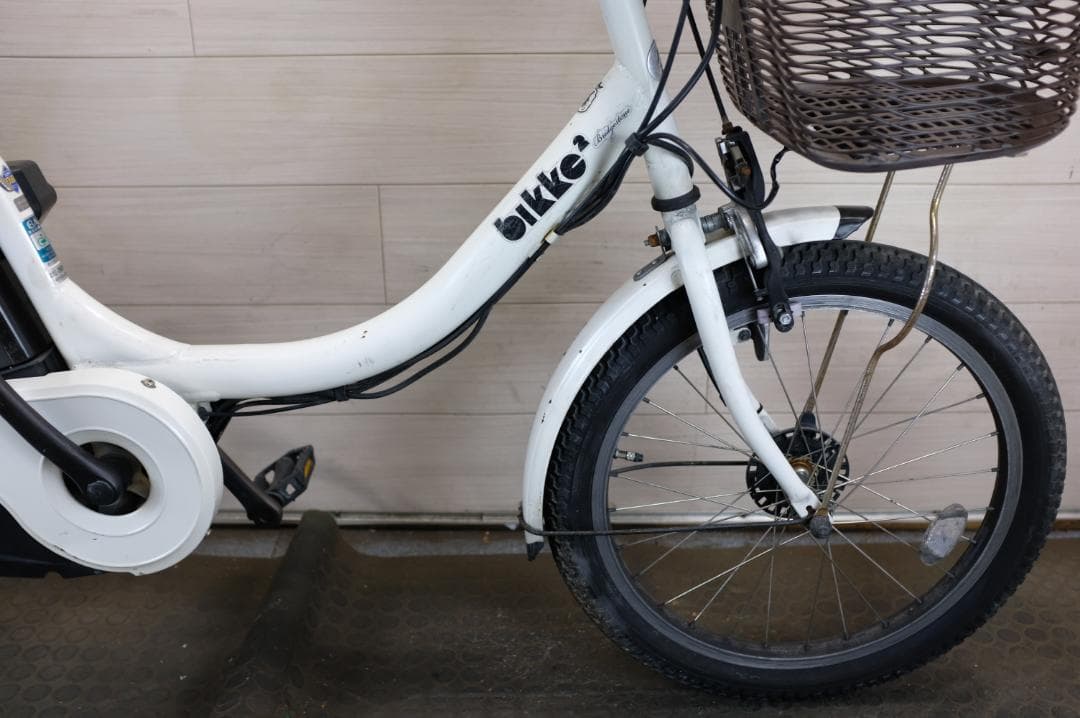 電動自転車ブリヂスト　Bikke2　20インチ　3段　8.7Ah充電器あり