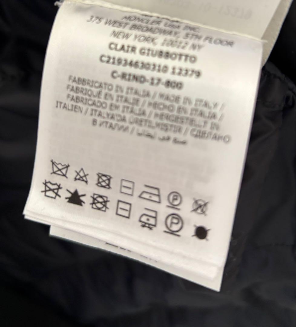 MONCLER ファー付きブラックアウター