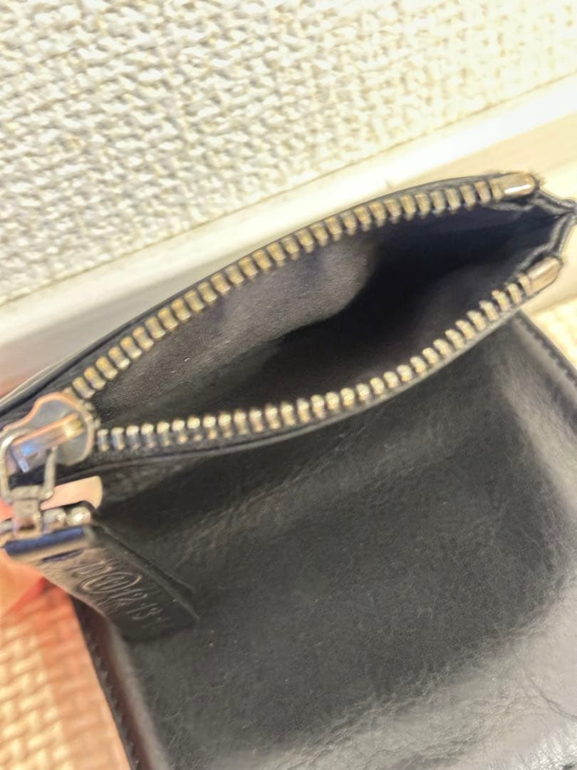 マルジェラ　二つ折り財布 ファスナー付き　ブラック