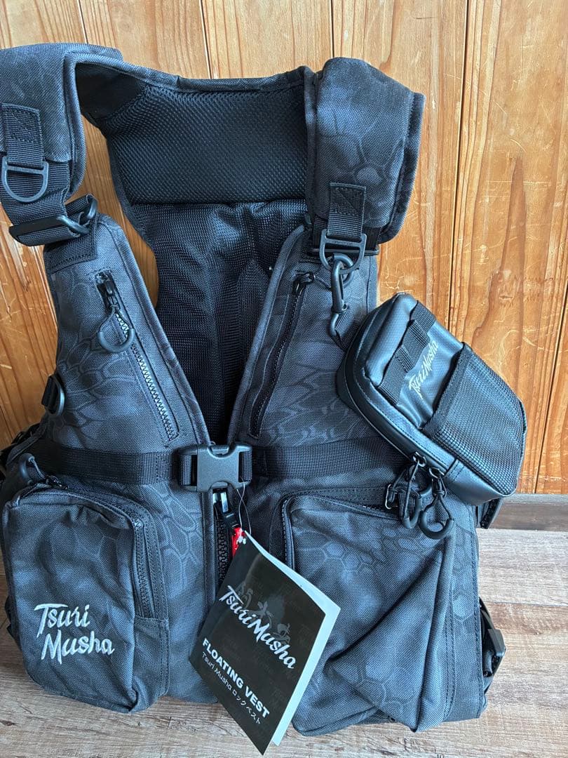 釣武者　ロックベスト　未使用　②