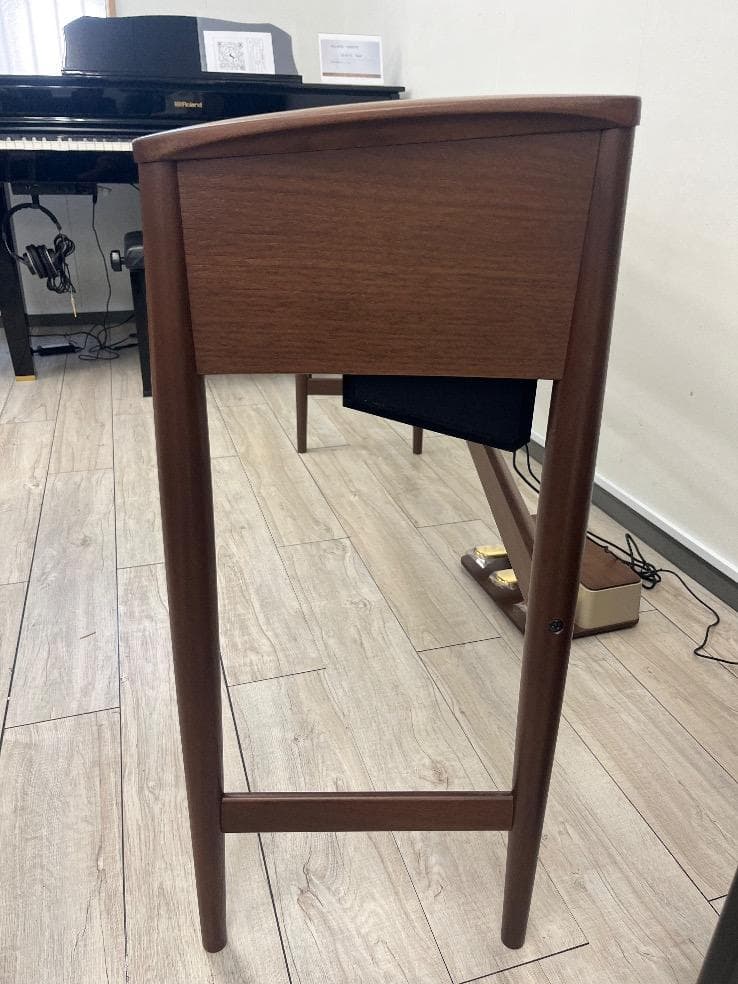 ★74688【電子ピアノ】ROLAND　KF10KW　19年製